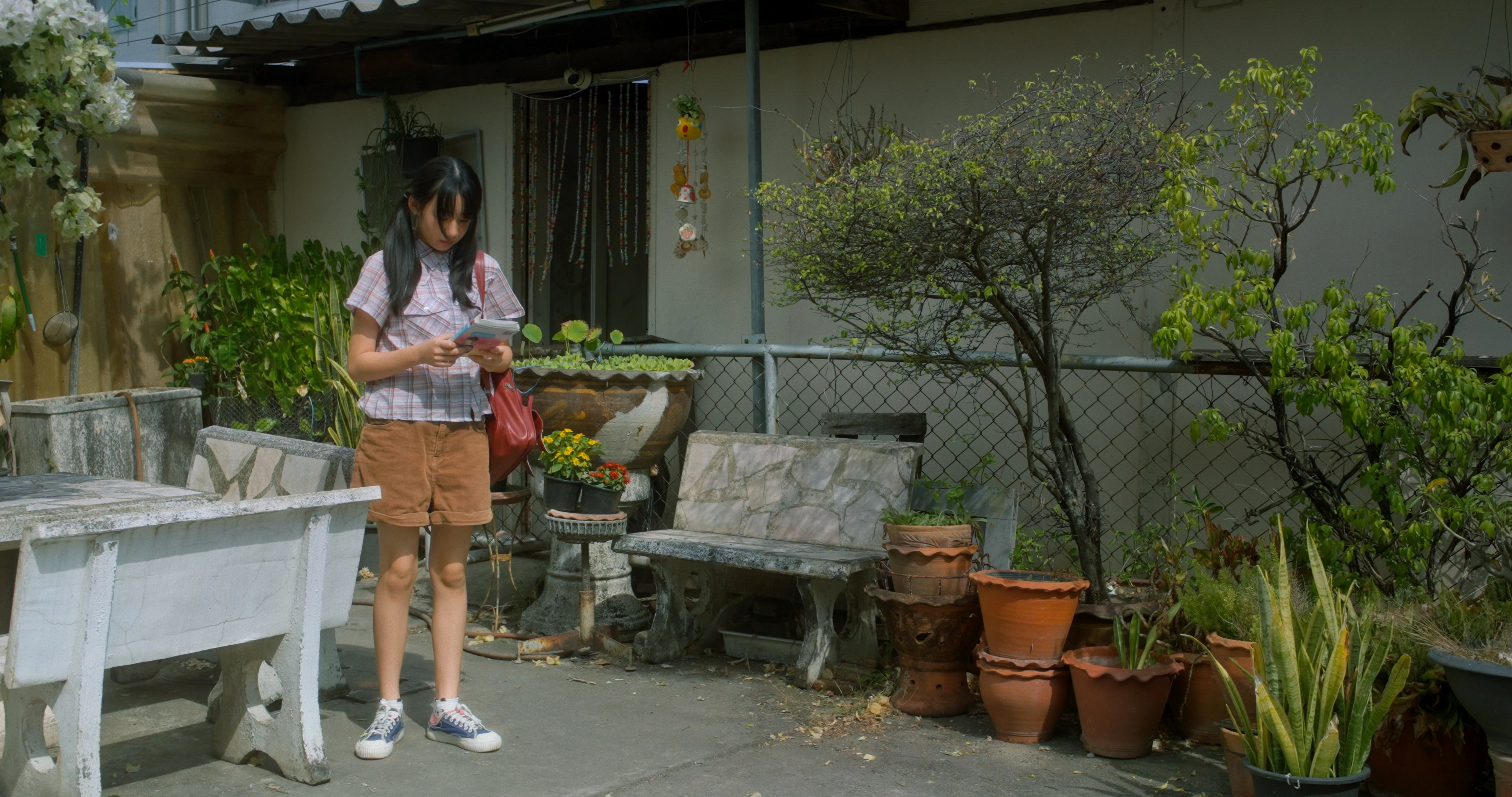 Still 01