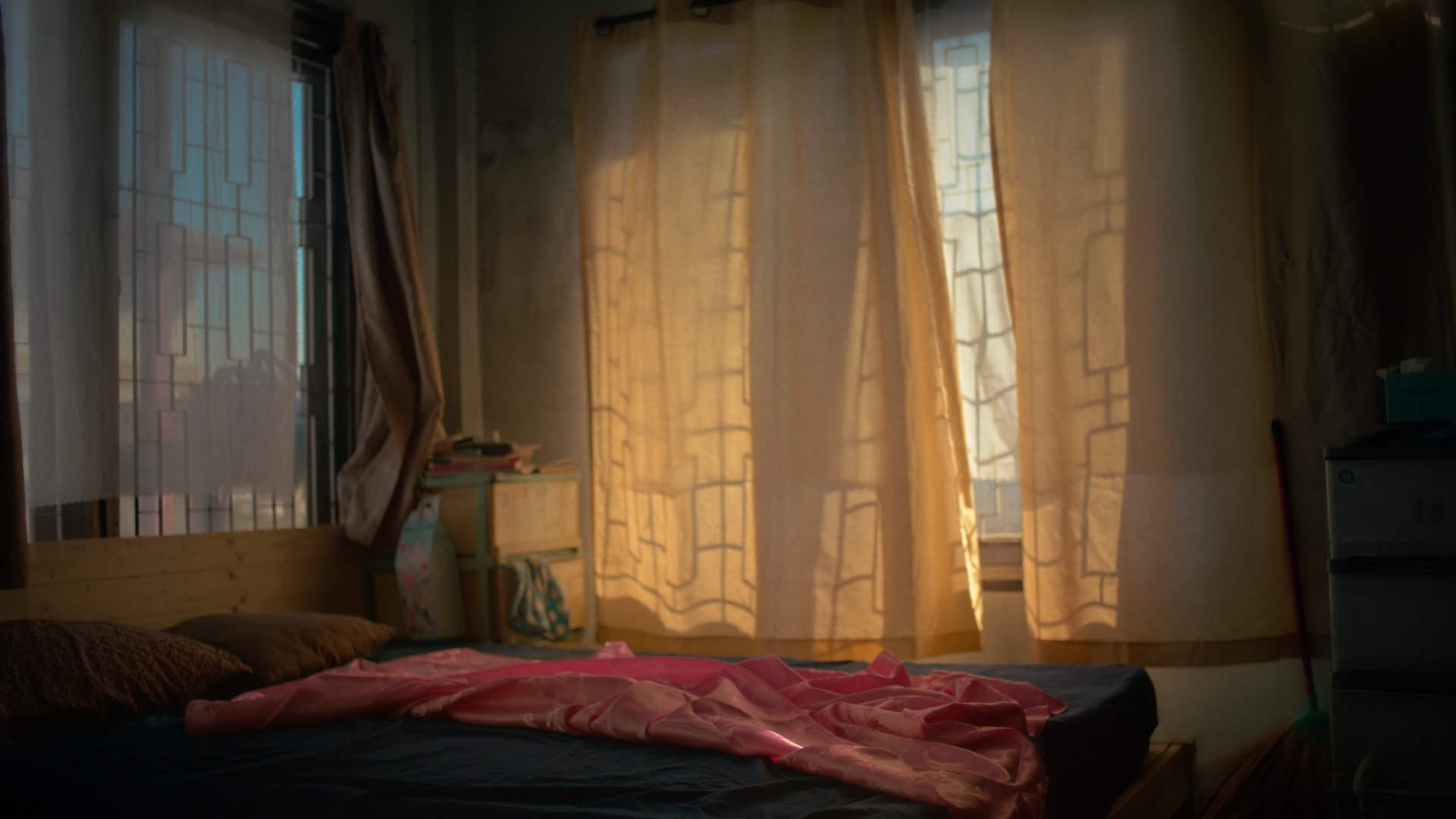 Still 01